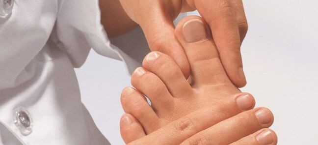 Zaustavite pregled noktiju